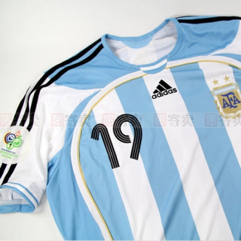 【偶寄卖 SS级 L码】阿迪达斯2006德国世界杯阿根廷国家队主场球迷版球衣梅西印号V5297（绝版）
